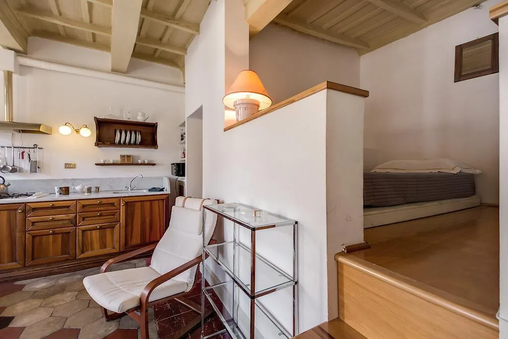 Ground Floor Trastevere Rome Apartment