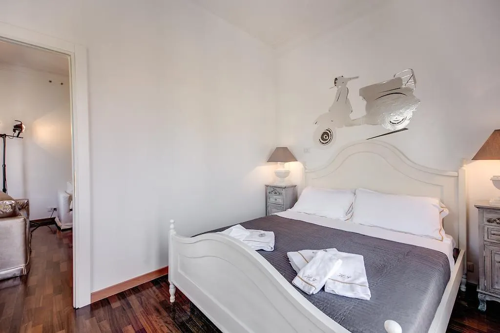 Apartment Ground Floor Trastevere Rome