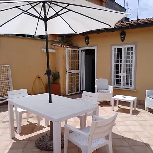 Attico Con Terrazza Santa Cecilia Appartement