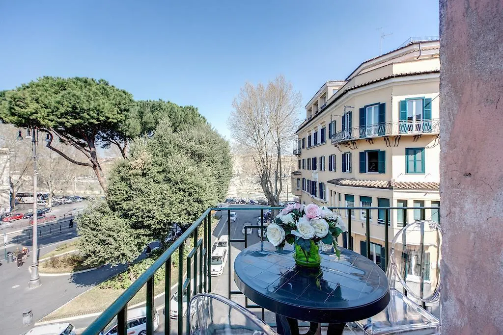 Ground Floor Trastevere Rome 0*,  Italy