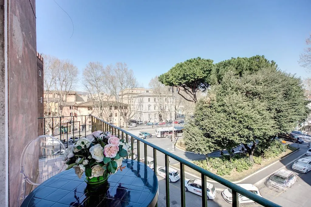 Ground Floor Trastevere Rome Apartment